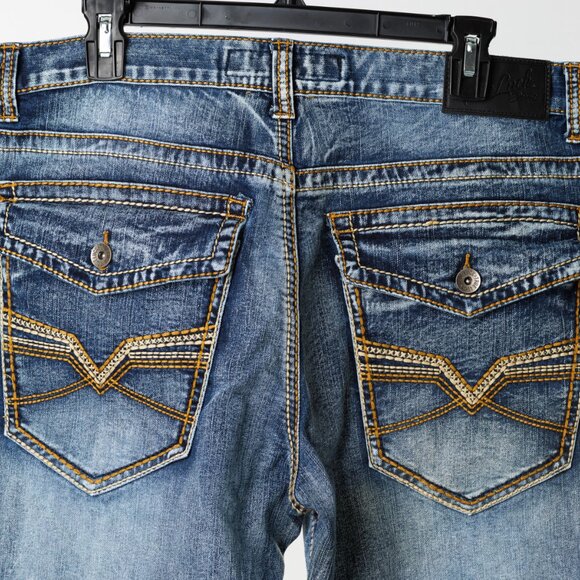 True Luck Men’s Straight Fit Jeans 38x32 Medium Wash Distressed Stitch Denim - Picture 4 of 8